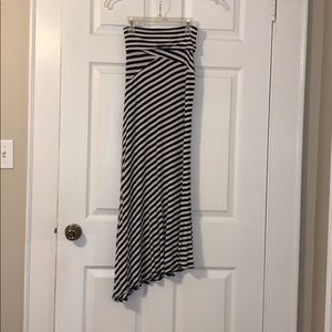 Asymmetrical maxi skirt
